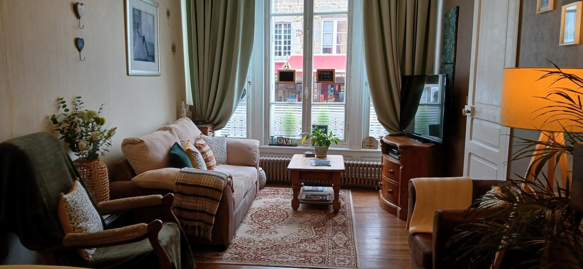 Maison De Berry Bed & Breakfast Villedieu-les-Poeles-Rouffigny Ngoại thất bức ảnh